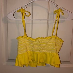 Cute cropped yellow tie top